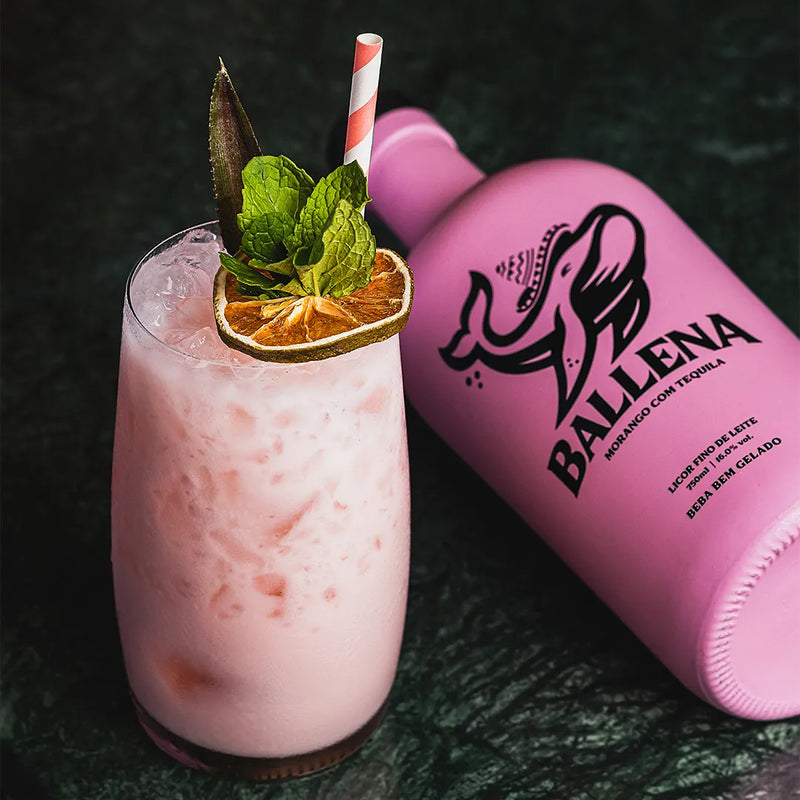 Ballena Licor de Morango Com Tequila 750ml